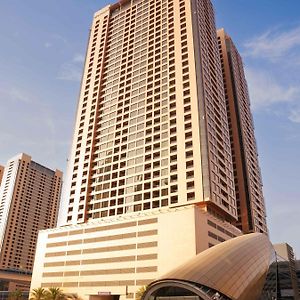 Mercure Dubai Barsha Heights Hotel Suites